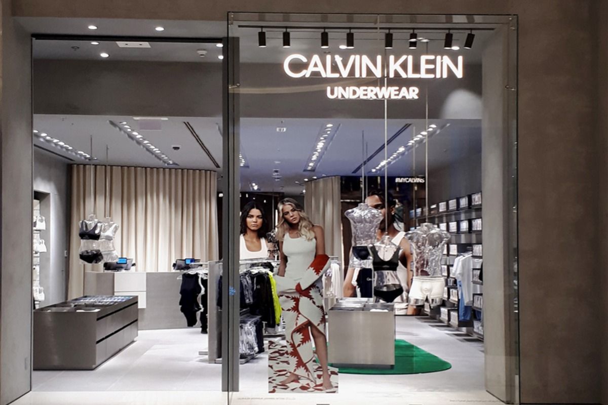 Calvin Klein 11