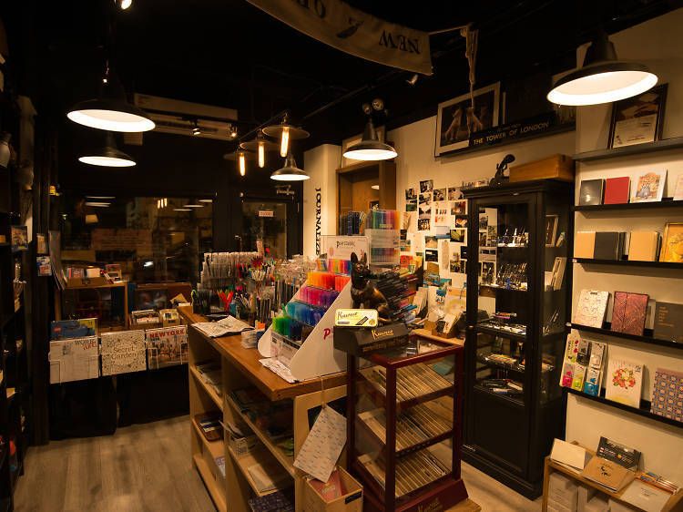 hpdecor.vn-thiết kế cửa hàng văn phòng nhỏ