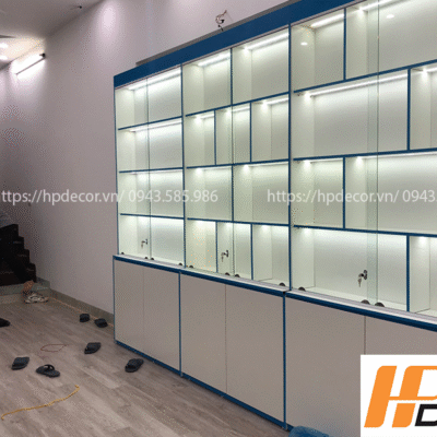 Tu Ke Trung Bay Co Den Led Tu101 Anh2